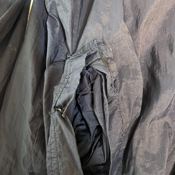 Vintage navy nike windbreaker size M - Picture 3 of 3